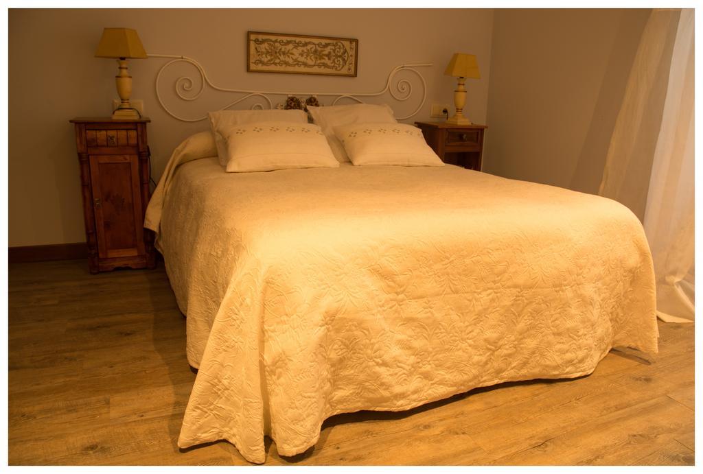 Kapel Etxea Hotel Urzainqui Bilik gambar